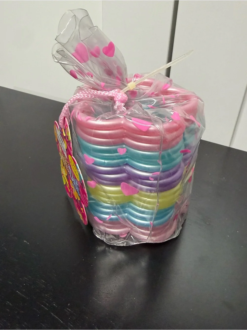 NWT - Flower Shaped Pastel Colored Party Bracelets 18-Pack